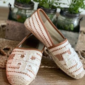 Tory Burch Espadrilles size 6.5 like new
